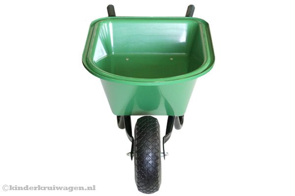 Hoogte van grond tot handvat is 28 cm, voorzien van een luchtband.